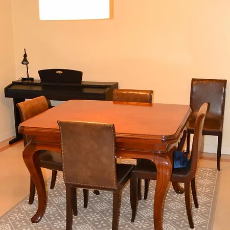 In One Flat - Pool, Parking & Nomad